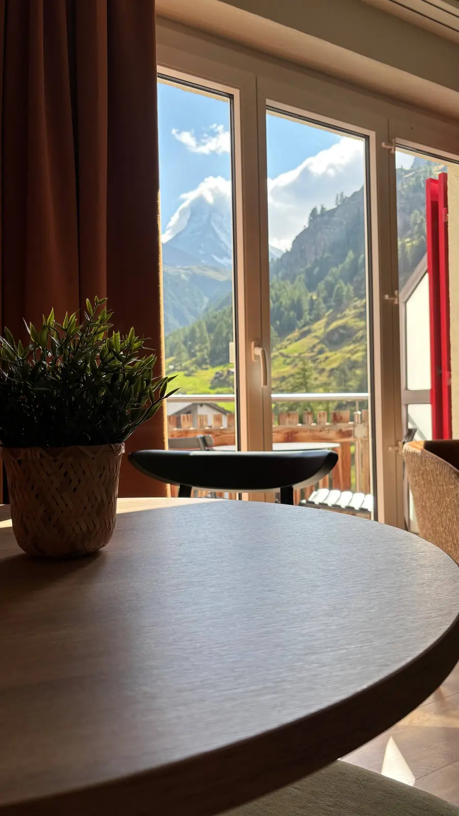 The Matterhorn from the dining table